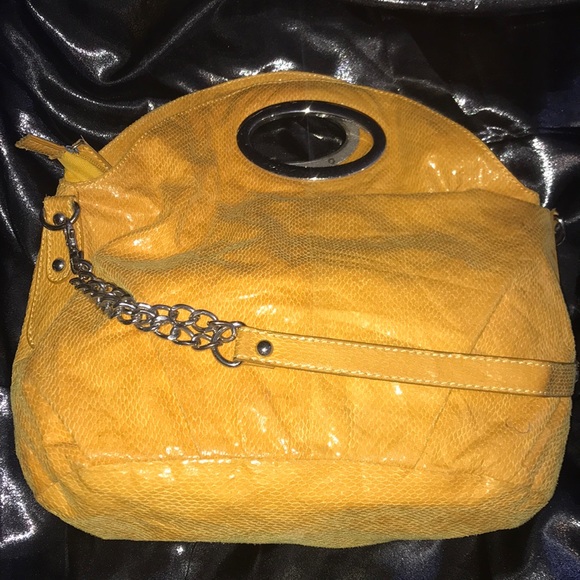 Yellow purse - Picture 1 of 2